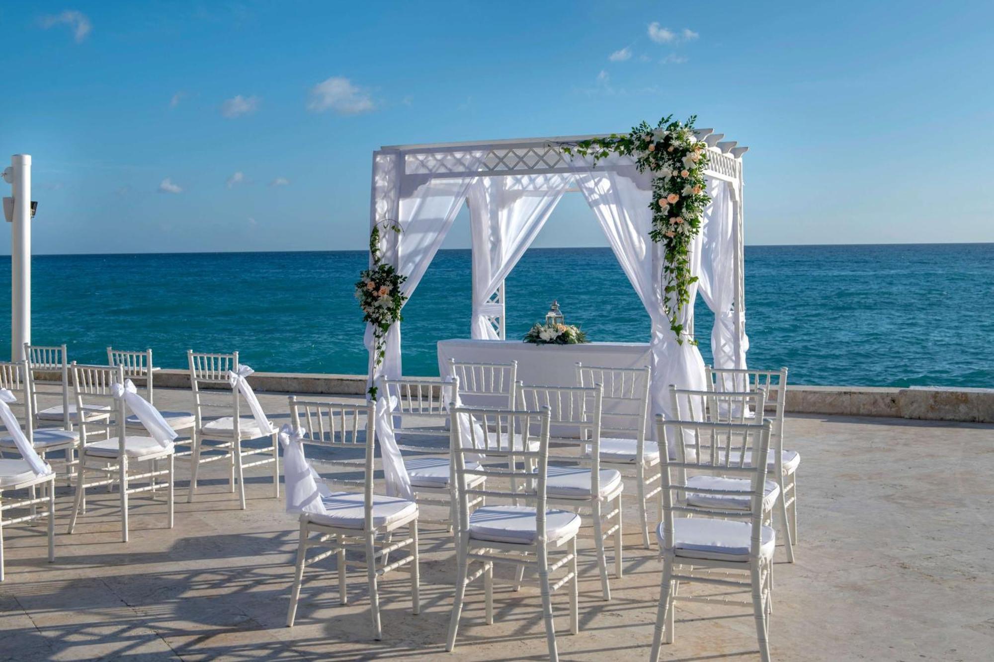 Viva Dominicus Beach By Wyndham, A Trademark All Inclusive Баяхибе Екстериор снимка