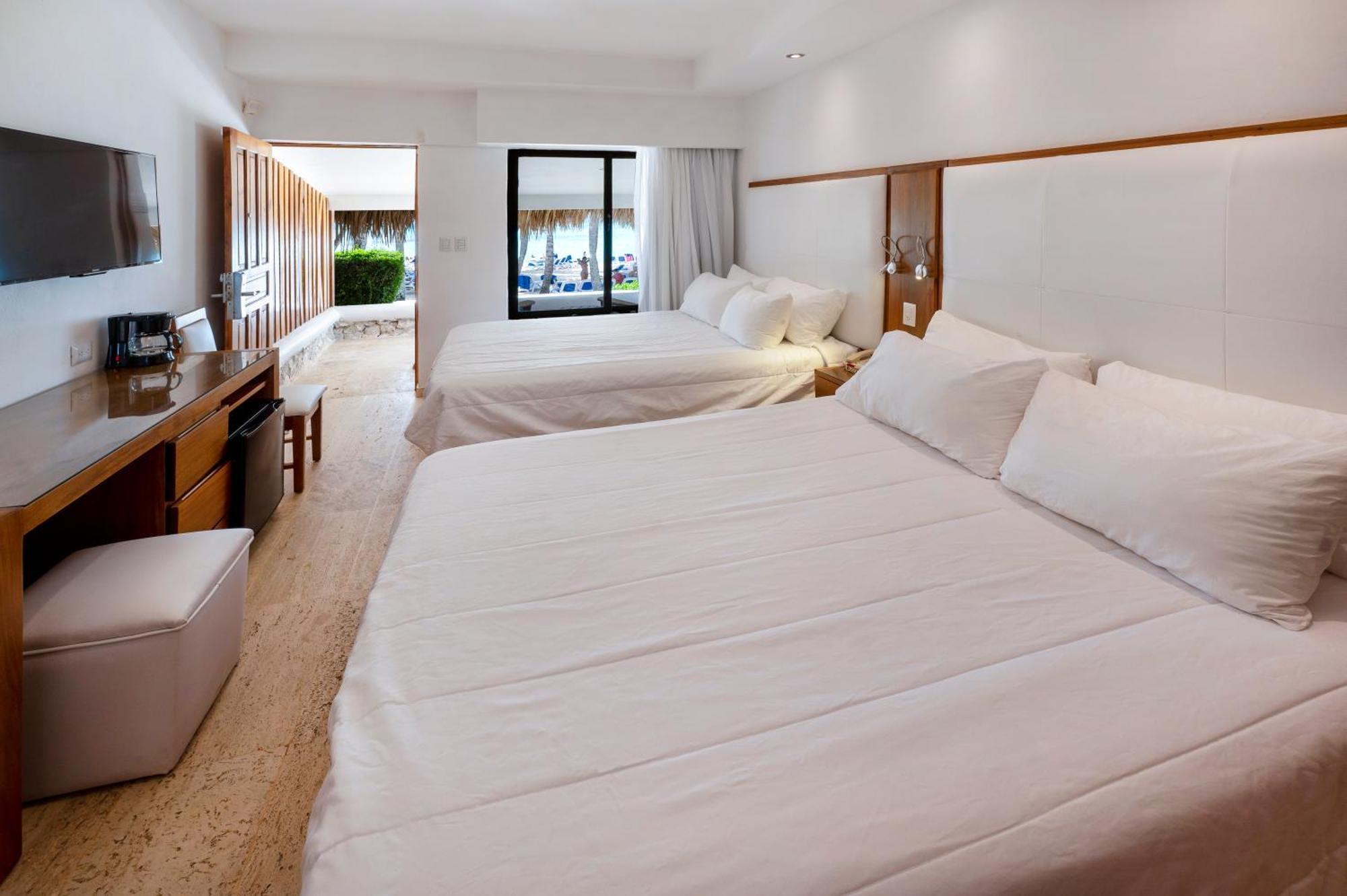 Viva Dominicus Beach By Wyndham, A Trademark All Inclusive Баяхибе Екстериор снимка